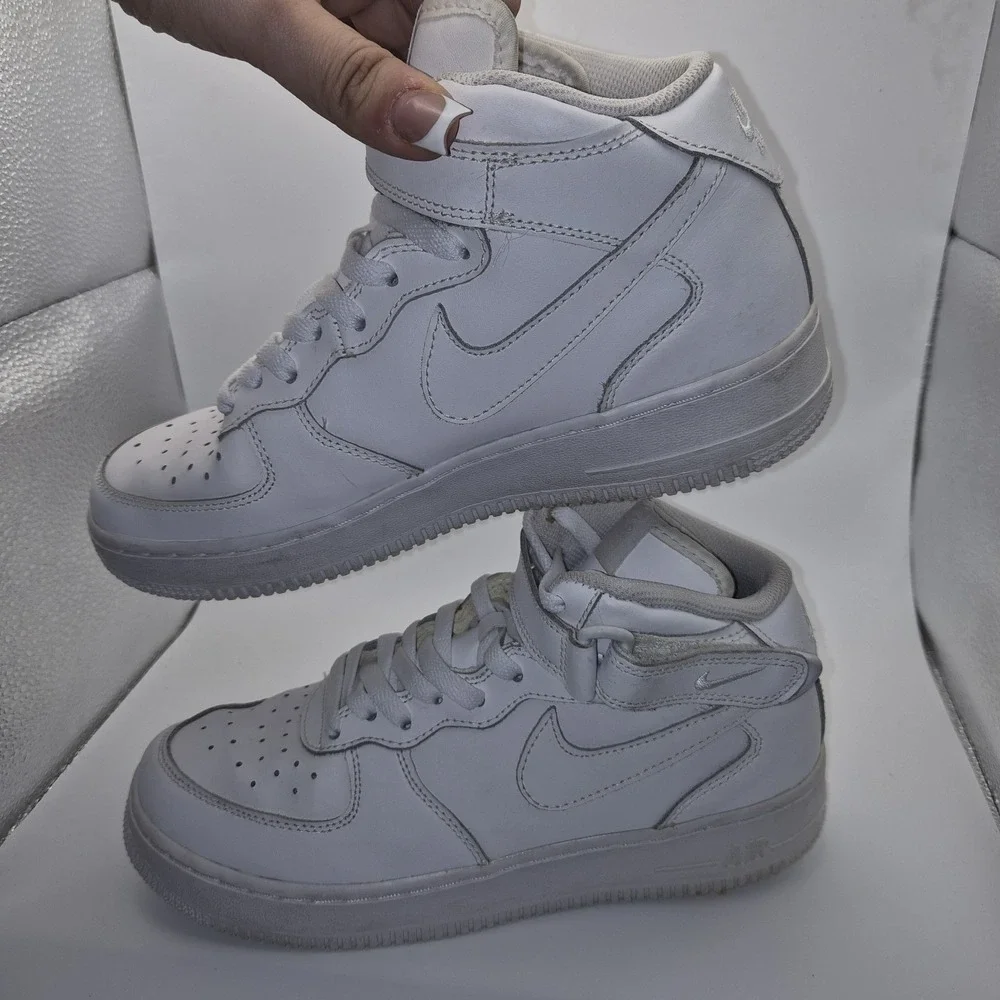 Nike Air Force 1 Mid White‎ Youth Size 7Y Triple White Strap Sneakers 314195-113